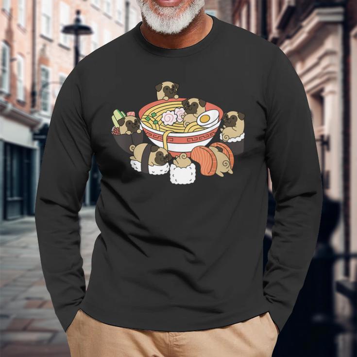 ラーメン寿司パグ犬 長袖Tシャツ 高齢者への贈り物
