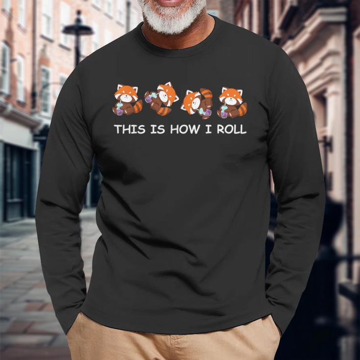 レッサーパンダのタピオカティーシャツボバティーギフトこれが私の転がり方です 長袖Tシャツ 高齢者への贈り物