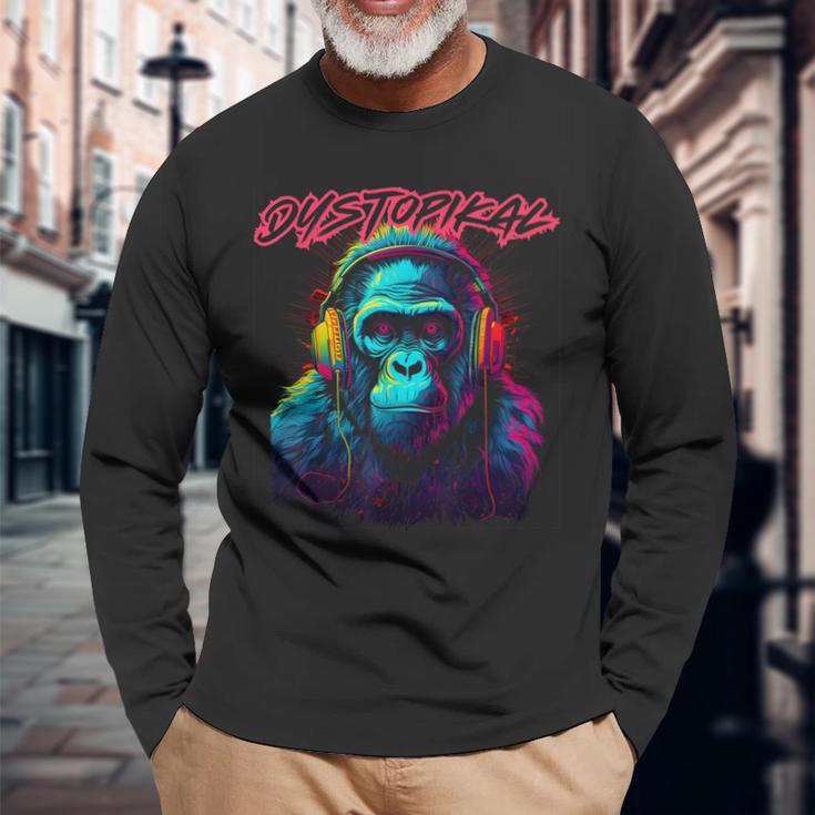 レトロなシンセウェーブパンクゴリラデザイン。 長袖Tシャツ 高齢者への贈り物