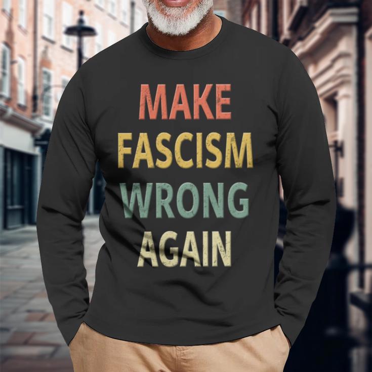 反ファシズムシャツ。Make Fascism Wrong Again 。 長袖tシャツ 長袖Tシャツ 高齢者への贈り物