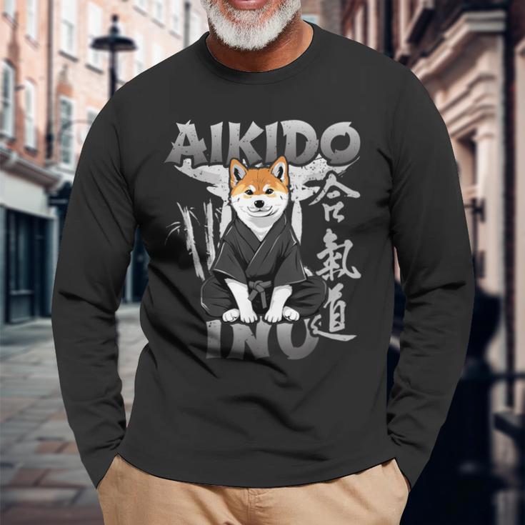 合気道 秋田犬 おもしろ合気道 秋田犬 日本mma 長袖Tシャツ 高齢者への贈り物