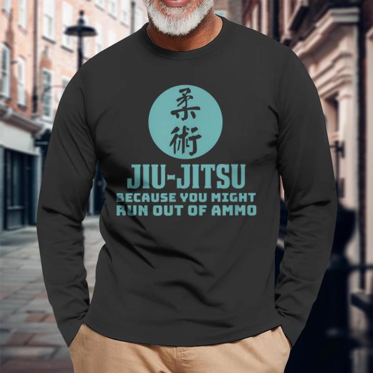 弾薬がなくなるかもしれないから柔術 長袖Tシャツ 高齢者への贈り物