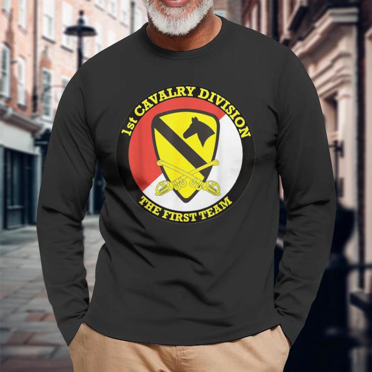 第1騎兵師団「The First Team」軍隊 長袖Tシャツ 高齢者への贈り物