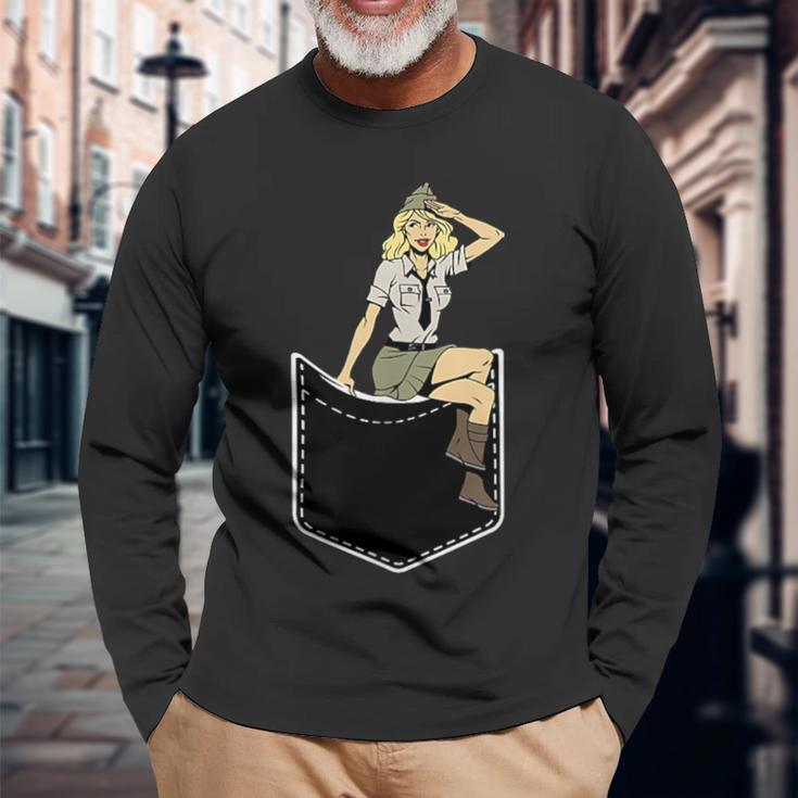 胸にピンナップガール グラフィックtシャツ クラシック ピンナップポスター 長袖Tシャツ 高齢者への贈り物