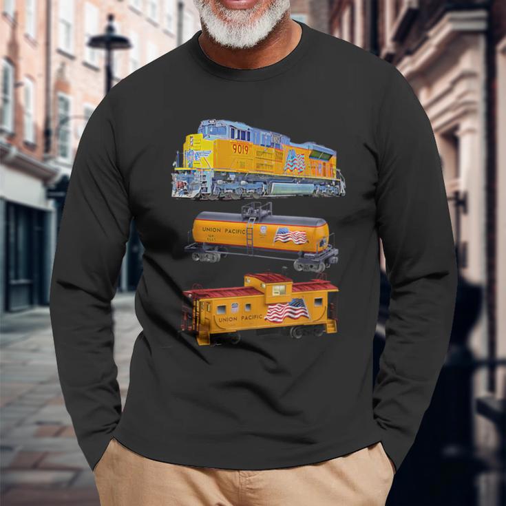 貨物列車 エンジン タンカー 車掌 長袖Tシャツ 高齢者への贈り物