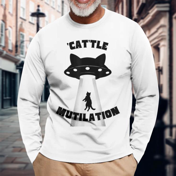 'Cat'tle Mutilation キャットルミューティレーション キャトルミューティレーション 猫 Ufo 宇宙 長袖Tシャツ 高齢者への贈り物