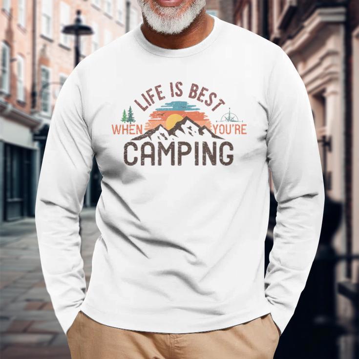キャンプ おもしろ 楽しい 登山 キャンプしているときが人生最高 長袖Tシャツ 高齢者への贈り物