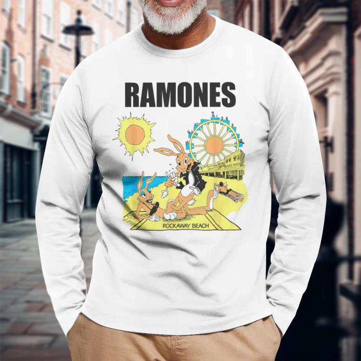 ラモーンズ ロックアウェイ ビーチ 長袖Tシャツ 高齢者への贈り物