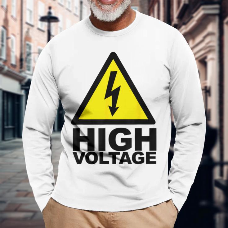 電気技師 高電圧 長袖Tシャツ 高齢者への贈り物