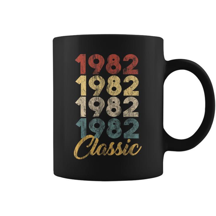 Born In 1982 De Cumpleaños Número 36 Hombres Es Juvenil Taza de café
