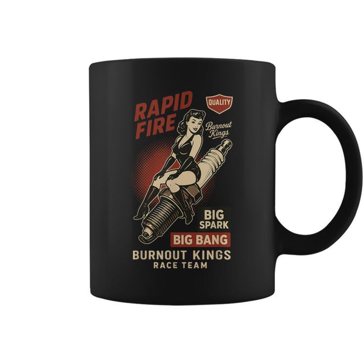 Burnout Kings レトロレーシングスパークプラグガールピンナップ ヴィンテージデザイン コーヒーマグ