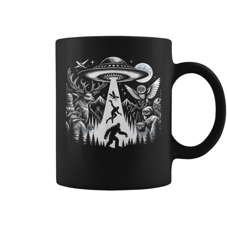 Cryptid Monsters ビッグフット Mothman Dogman Moon Cryptozoology コーヒーマグ