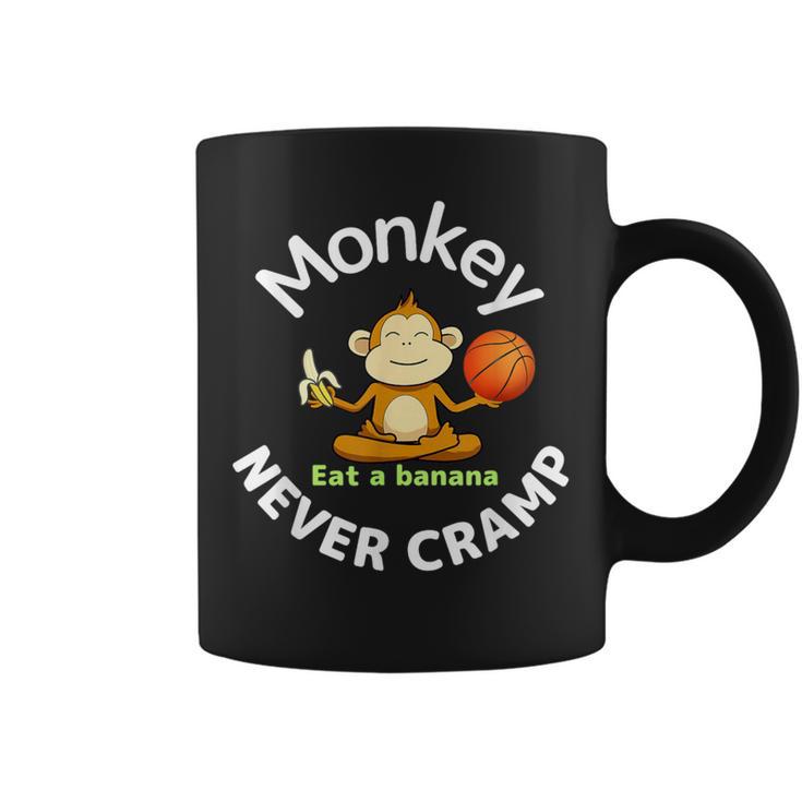 Monkey Never Cramp Eat A Banana Basketball コーヒーマグ