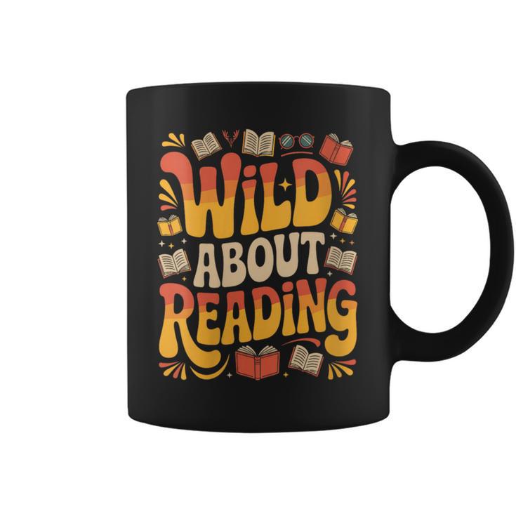 Women's Wild About Reading Zoo Animals For Bookworm Book Reader Graphic Print Coffee Mug