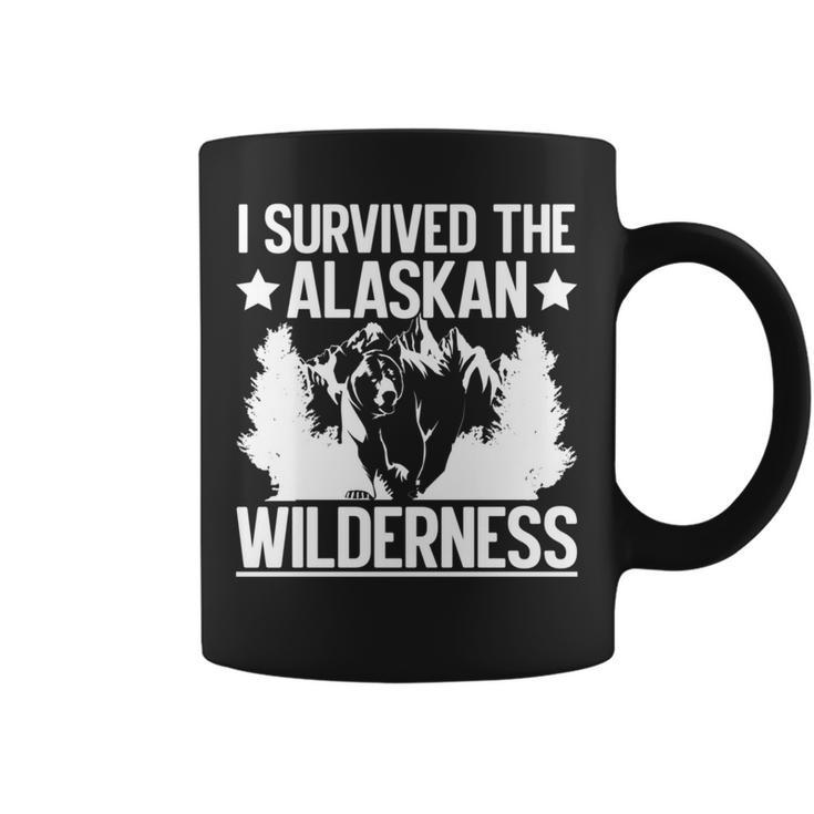 アラスカの荒野を生き延びたアラスカ 長袖tシャツ コーヒーマグ