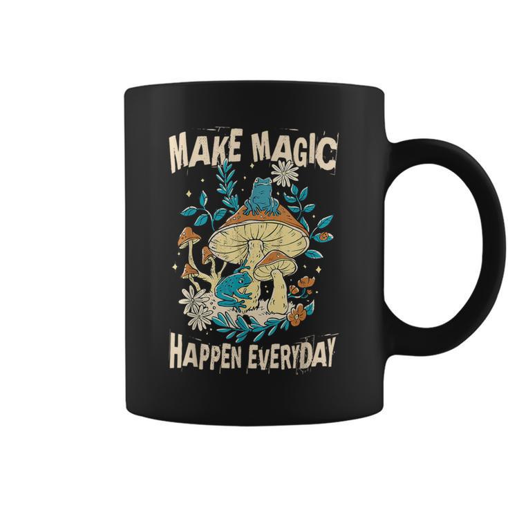 カエルとキノコ。毎日魔法を起こしましょう。 コーヒーマグ