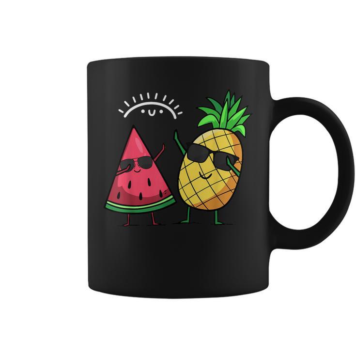 スイカとパイナップルをダビング カワイイ サマーフルーツ コーヒーマグ