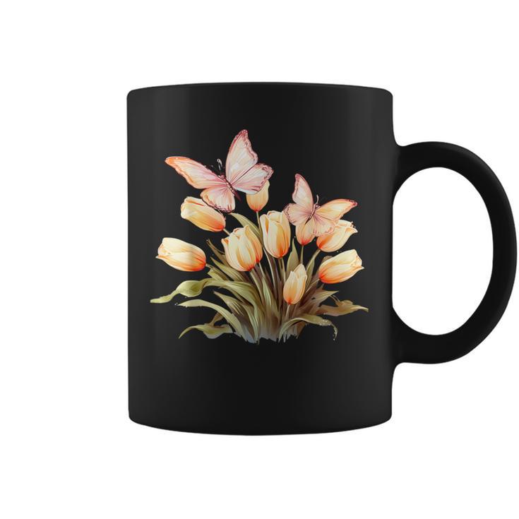 チューリップと蝶の花のデザイン。 コーヒーマグ