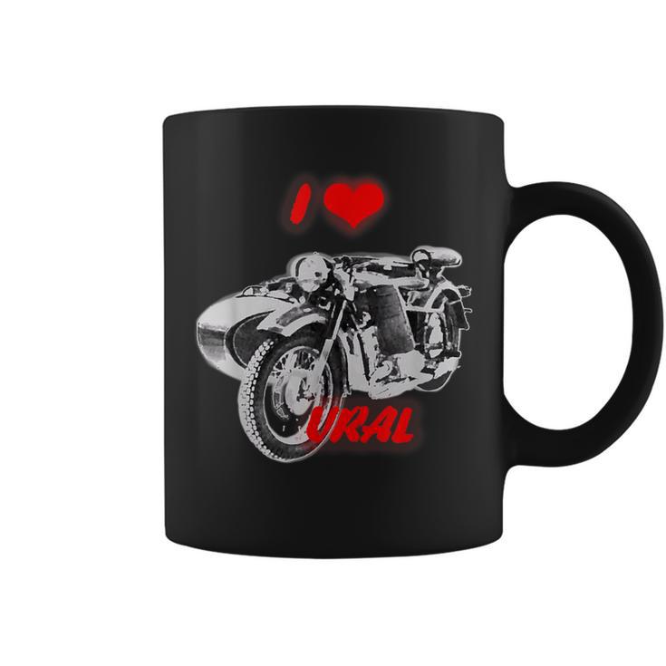 ロシアのレトロなオートバイ愛好家のためのi Love Ural コーヒーマグ