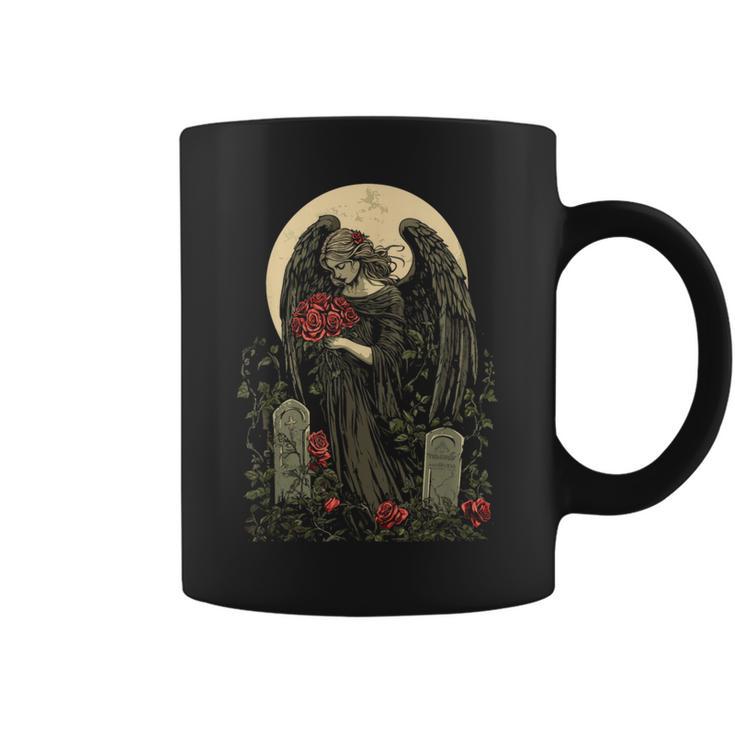 月の前でバラを持つゴシック調の天使 Goth コーヒーマグ