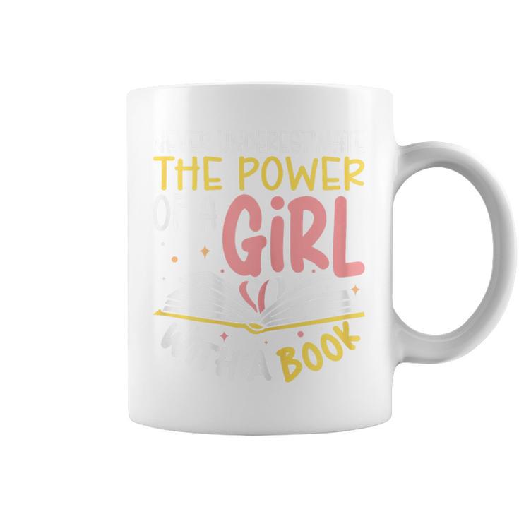 Never Underestimate Bookworm Girl Book Reader Reading Graphic Print Coffee Mug