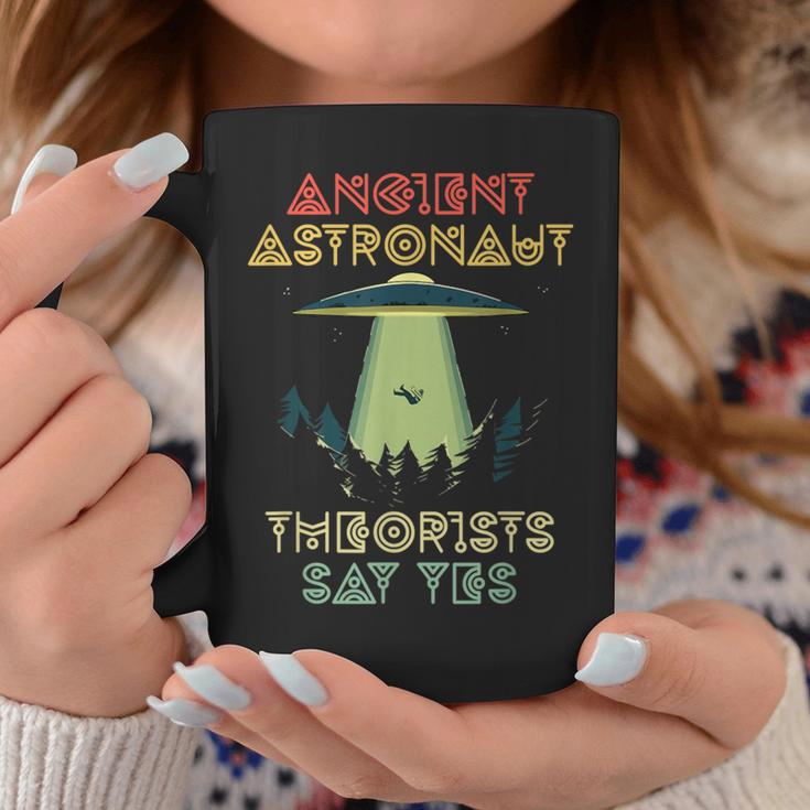 Ancient Astronaut Theoristsay Yes Alien Head Theorist コーヒーマグ 面白い贈り物