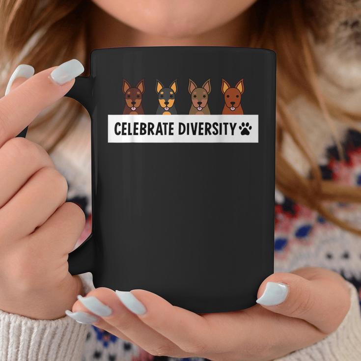 Celebrate Diversity ミニチュアピンシャー犬 コーヒーマグ 面白い贈り物