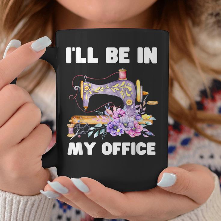 I'll Be In My Office おもしろヴィンテージフローラルミシン コーヒーマグ 面白い贈り物