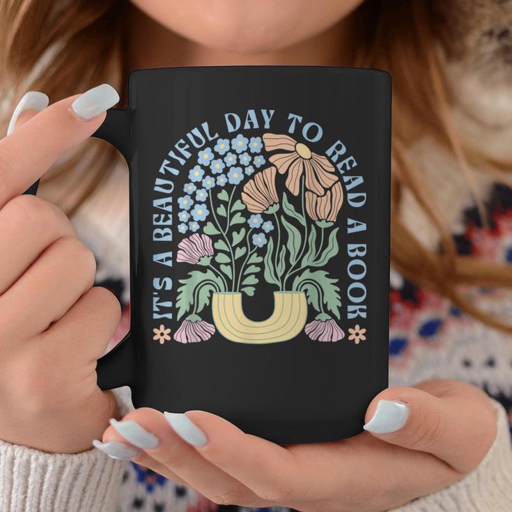 It's A Beautiful Day To Read A Book Librarian Book Lover Graphic Print Coffee Mug Unique Gifts