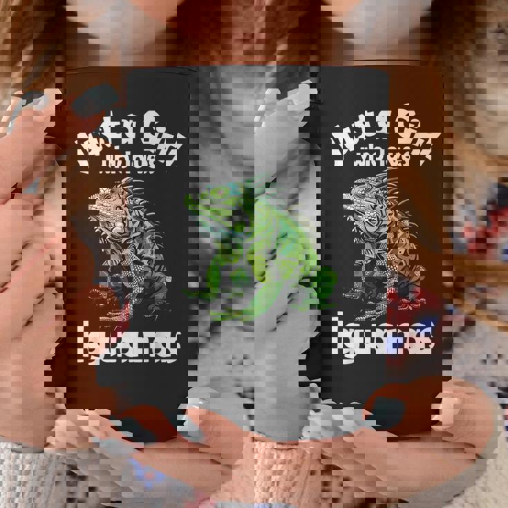 Just A Girl Who Loves イグアナ コーヒーマグ 面白い贈り物