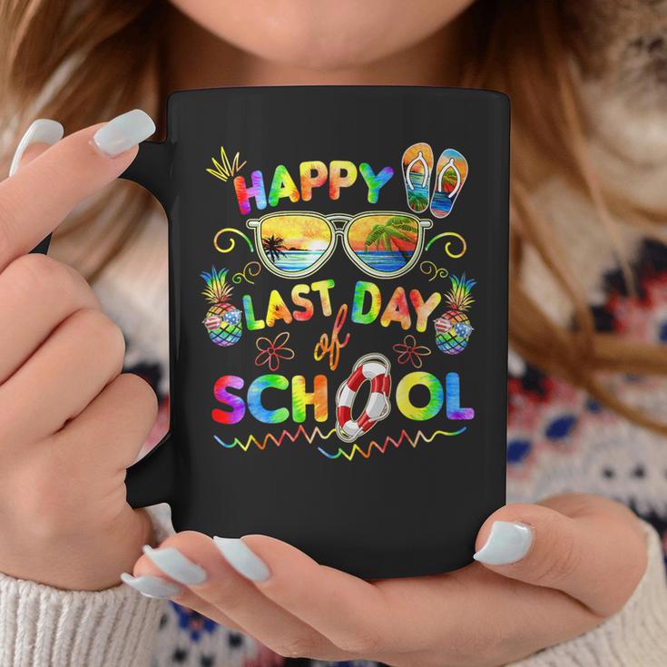 Last Day Ofchool For Teacher Off Duty Tie And Dye コーヒーマグ 面白い贈り物