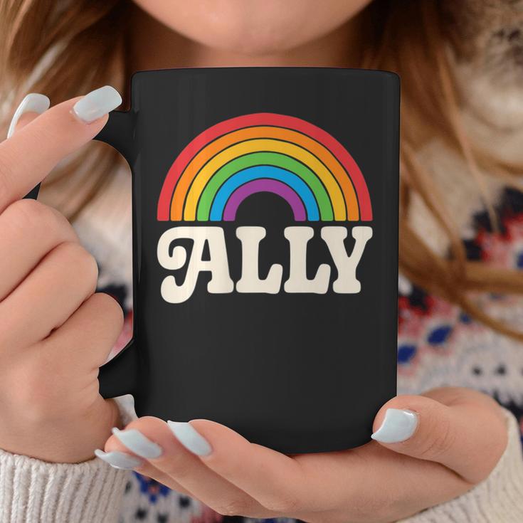 Lgbtq Ally Pocket Retrointage Gay Pride Lgbt Rainbow Flag コーヒーマグ 面白い贈り物