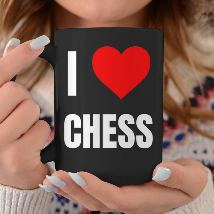 I Love Chess ハートギフト メンズ レディース キッズ アパレル 服 コーヒーマグ 面白い贈り物