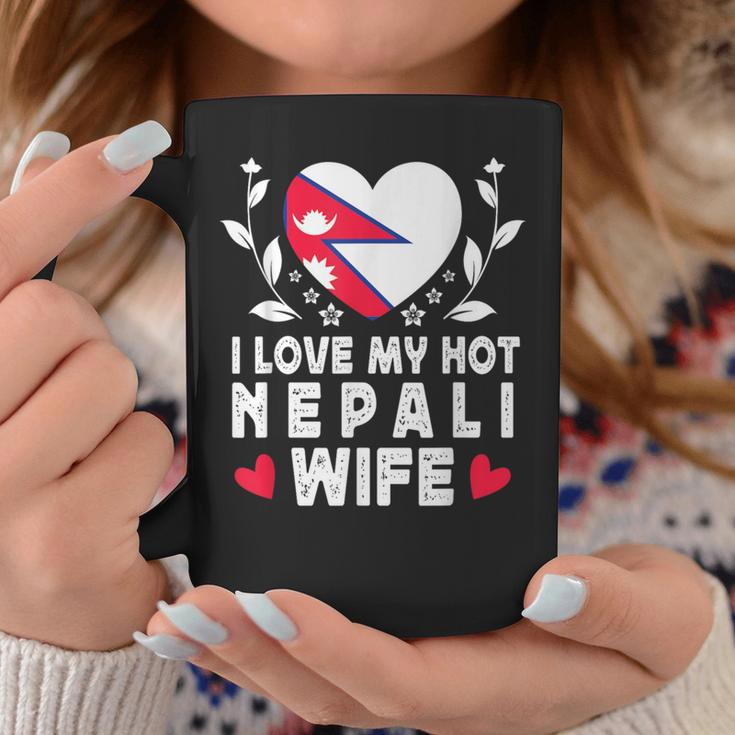 I Love My Hot Nepali Wifepouses Nepal Flag コーヒーマグ 面白い贈り物