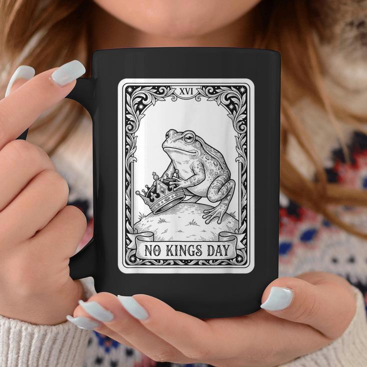 No Kings Day タロットカード カエル コーヒーマグ 面白い贈り物