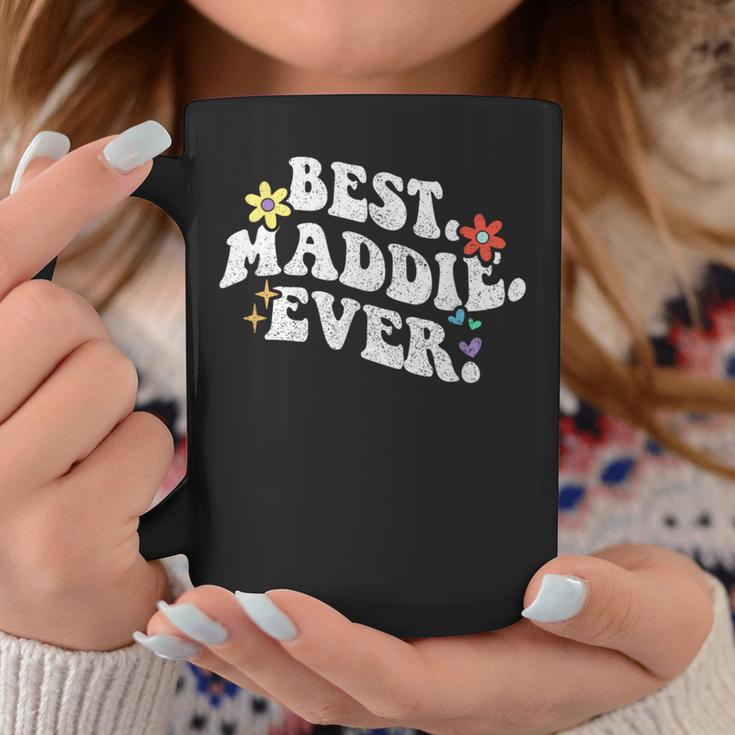 Retro Groovy Best Maddie Ever ファーストネーム 母の日 女の子 コーヒーマグ 面白い贈り物