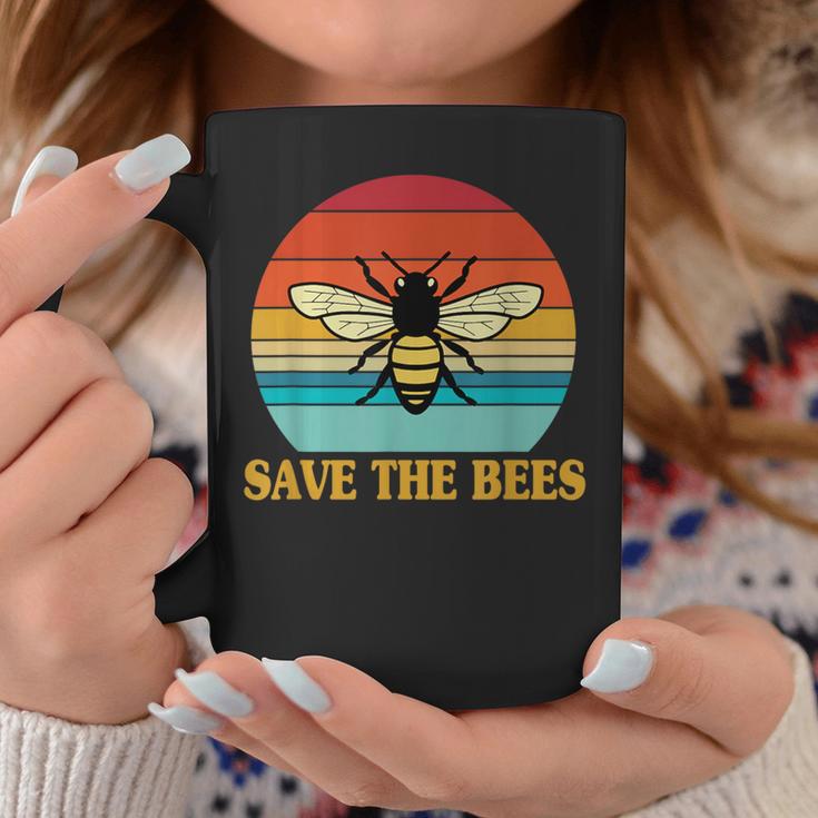 Save The Bees レトロスタイル 気候変動ave The Queen コーヒーマグ 面白い贈り物