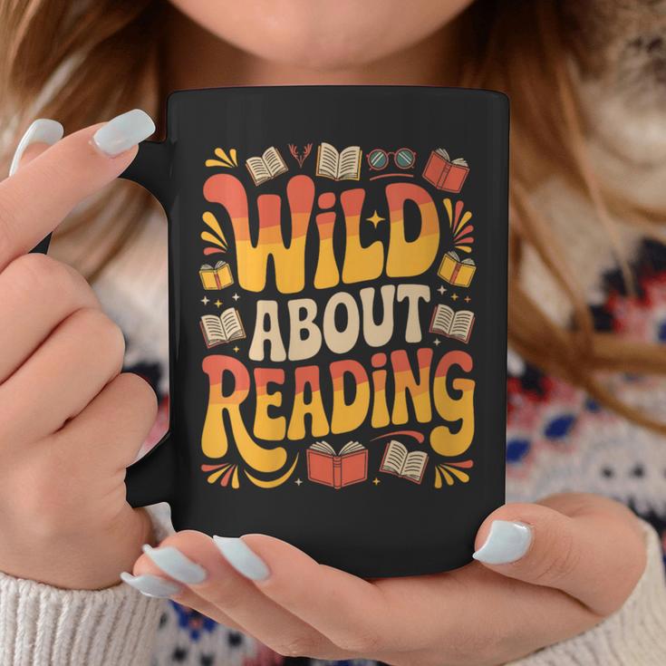 Women's Wild About Reading Zoo Animals For Bookworm Book Reader Graphic Print Coffee Mug Unique Gifts