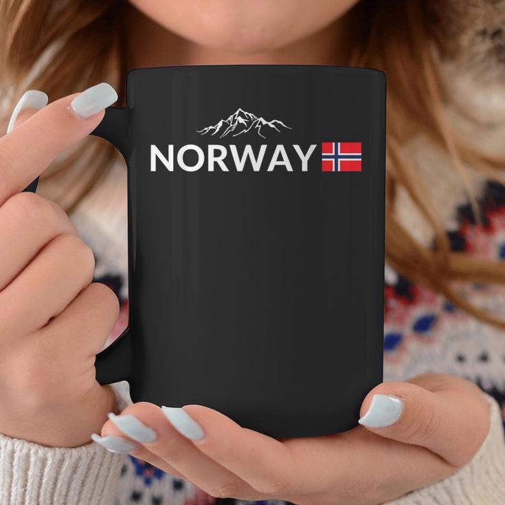 ノルウェー国旗 山 アウトドア旅行 In ノルウェー コーヒーマグ 面白い贈り物