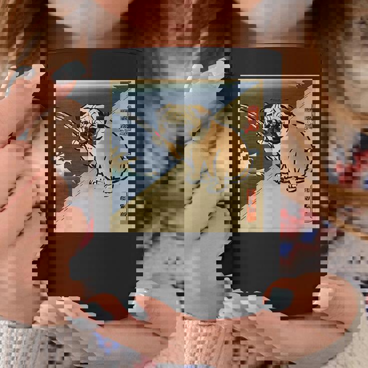 パグ 犬 面白いtシャツ イヌ 釣り メンズ おもしろ 面白い 服 おもしろグッズ 文字tシャツ ネタ 海釣り 川釣り コーヒーマグ 面白い贈り物