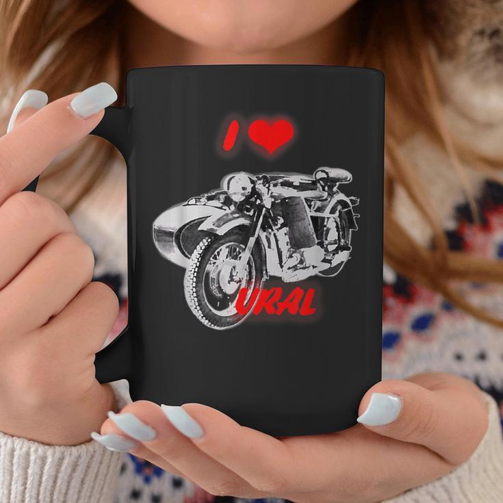 ロシアのレトロなオートバイ愛好家のためのi Love Ural コーヒーマグ 面白い贈り物