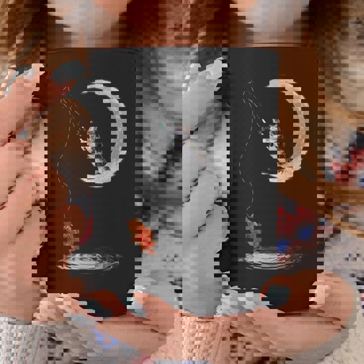 三日月で釣りをする猫 面白い猫愛好家 フィッシャー コーヒーマグ 面白い贈り物