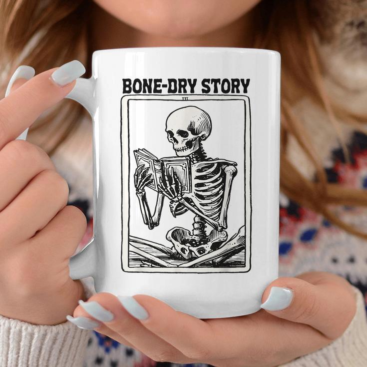 Bone-Dry Story Skeleton Reading Book Lovers Bookworm Book Graphic Print Coffee Mug Unique Gifts