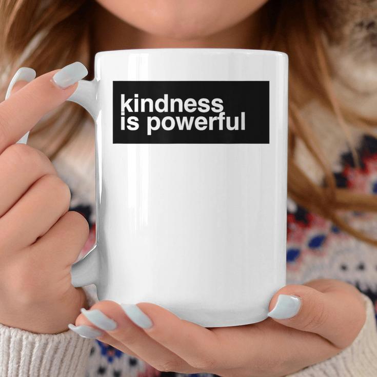 Kindness Is Powerful コーヒーマグ 面白い贈り物