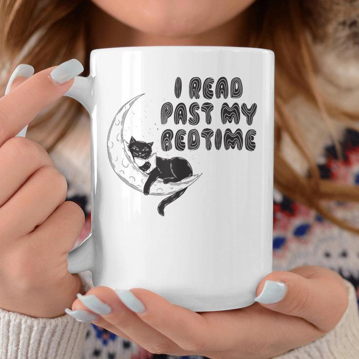 I Read Past My Bedtime Reading Cat Book Lover Graphic Print Coffee Mug Unique Gifts