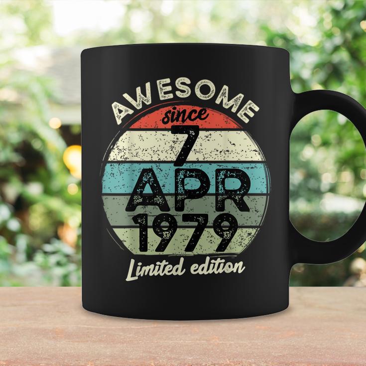1979年4月7日 45歳の誕生日 45歳 2024年 誕生日 コーヒーマグ ギフトのアイデア