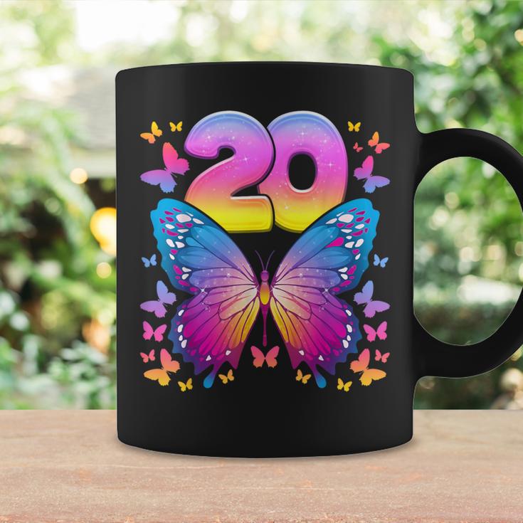 20 歳の誕生日、女の子 20 歳、蝶、数字 20 コーヒーマグ ギフトのアイデア