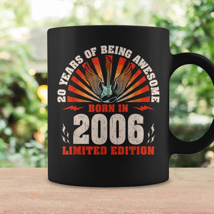 20歳の誕生日 20歳のギタリスト ギター愛好家 2006年生まれ コーヒーマグ ギフトのアイデア