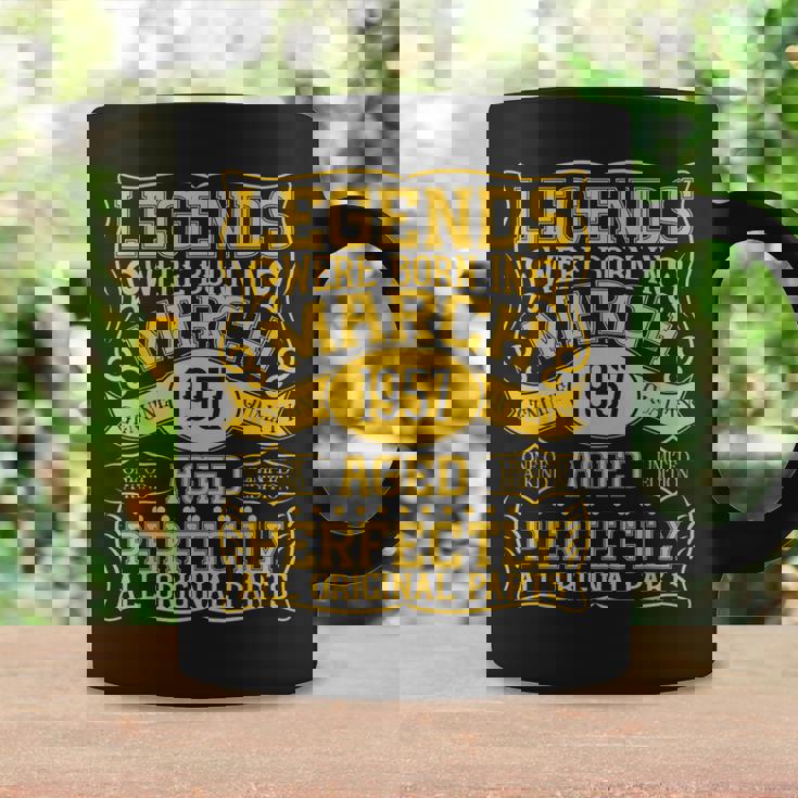 69歳の誕生日伝説は1957年3月に誕生しました。 コーヒーマグ ギフトのアイデア