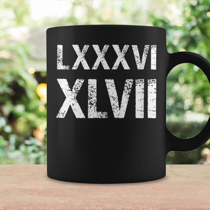 8647 ローマ数字 抗議ヴィンテージアンティーク調 Lxxxvi Xlvii コーヒーマグ ギフトのアイデア